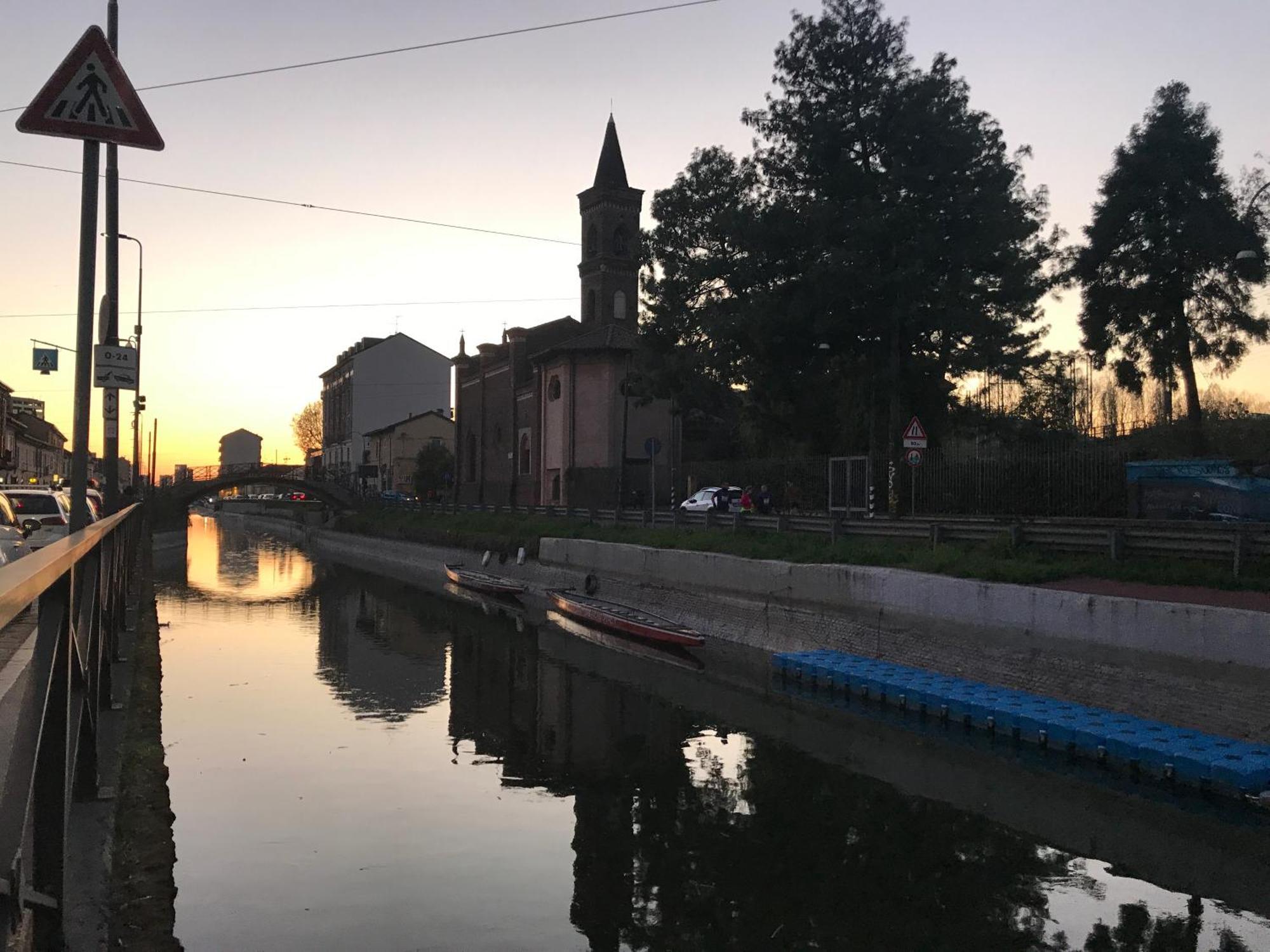Kibilu - Via Pastorelli Milánó Kültér fotó